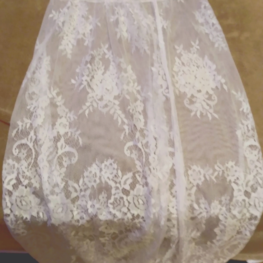 Set of 2 Lacey Nighties
